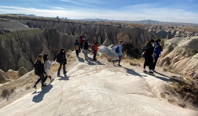 Dağcılık ve Doğa Sporları Cumhuriyet yürüyüşü