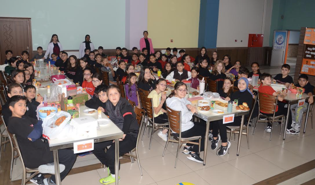 Kardelenli öğrenciler “Lezzetli Yiyecekler” etkinliğinde buluştu