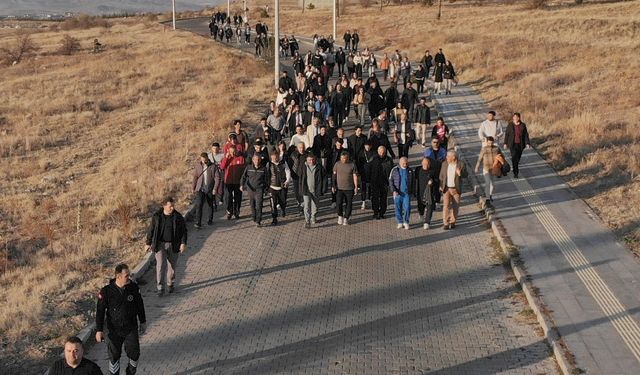 NEVÜ’de “Adım Adım Sağlığa Birlikte Yürüyelim” etkinliği