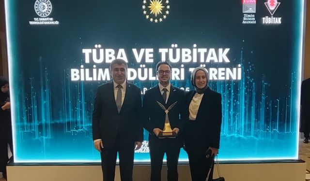Aktekin TÜBİTAK Teşvik Ödülü Alan Dedeoğlu’nu Tebrik Etti