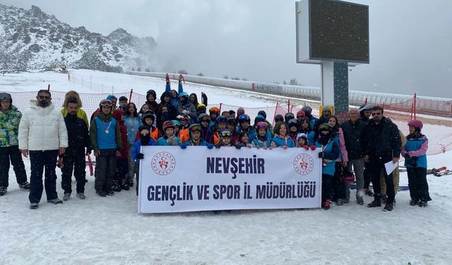 Nevşehirli kayak ve snowboard sporcuları yeni sezona hazır