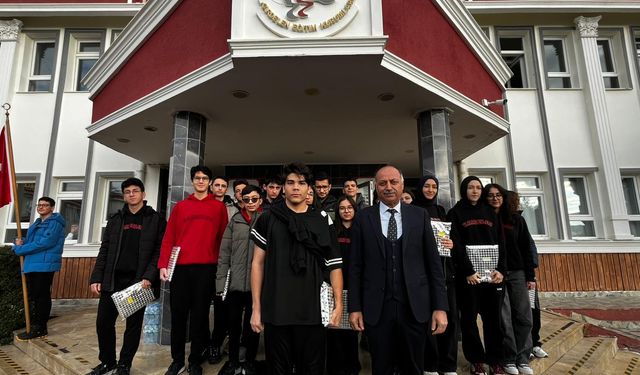 Özel Kardelen Fen ve Anadolu Lisesinde şampiyonlar ödüllendirildi