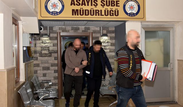 8 milyonluk vurgun yapan çete çökertildi