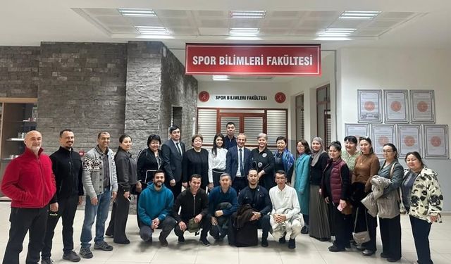 Hoca Ahmet Yesevi Üniversitesi Heyeti NEVÜ'de