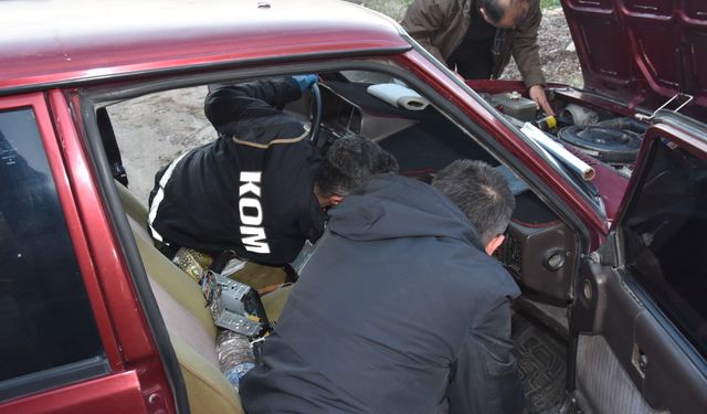 45 adrese baskın 40 kişi gözaltında