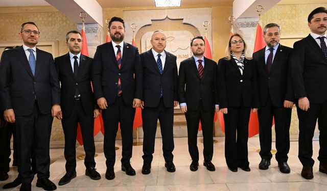 BAKAN GÜRLEK: BİR OLACAĞIZ, İRİ OLACAĞIZ, DİRİ OLACAĞIZ