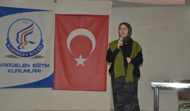 Kardelenli öğrenciler LGS öncesi uzman isimlerle buluştu