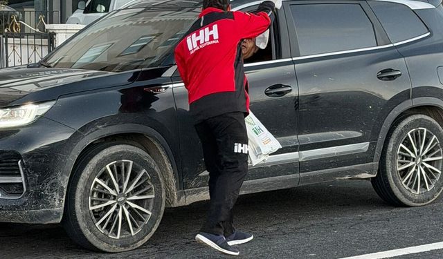 İHH ramazanın paylaşma ruhunu yollara taşıdı