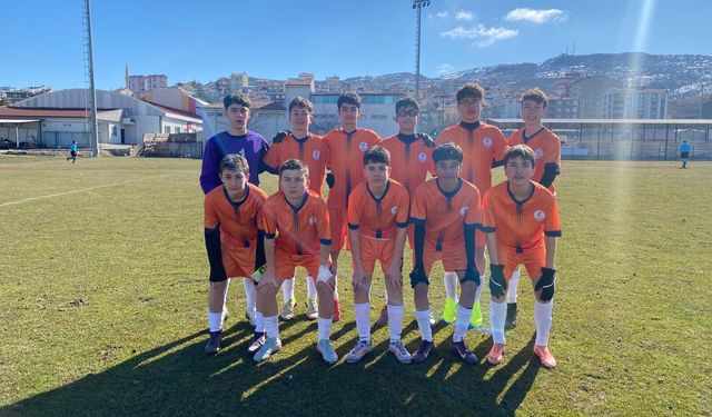 Kardelen futbol takımı Nevşehir’i gururla temsil ediyor