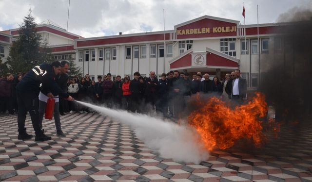Kardelen’de yangın tatbikatı başarıyla yapıldı
