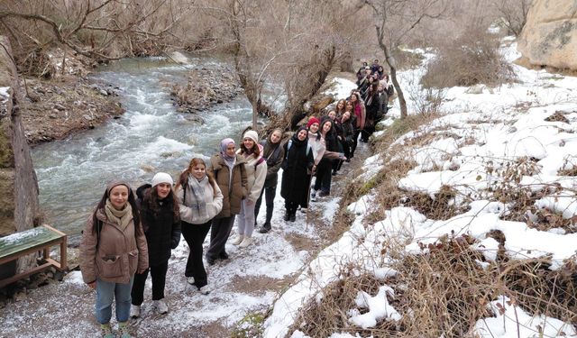 NEVÜ Dağcılık ve Doğa Sporları Kulübü’nden Ihlara Vadisi’ne Doğa Yürüyüşü