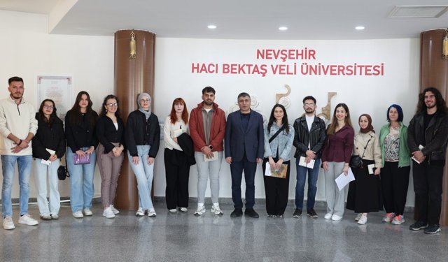 Aktekin, Sosyalfest 2026’ya başvuran öğrencilerle buluştu