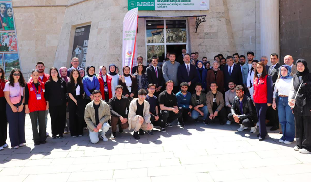 Gençlik ve Spor Bakan Yardımcısı Eminoğlu, NEVÜ’de