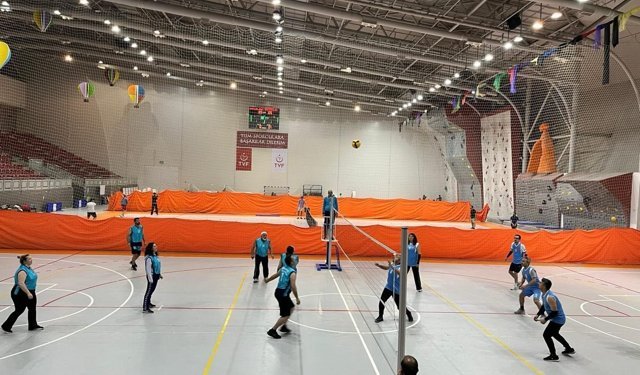 NEVÜ 15.Geleneksel Spor Şenlikleri Başladı
