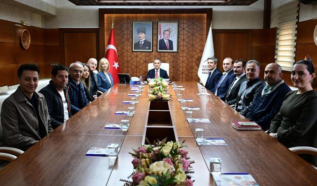 Alan Başkanı Aslanbay ve komisyon üyeleri Vali Kök’ü ziyaret etti