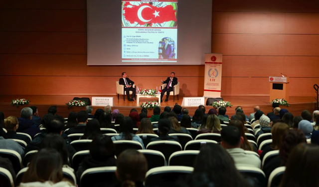 Güncel Gelişmeler Işığında Uluslararası Politika ve Türkiye anlatıldı