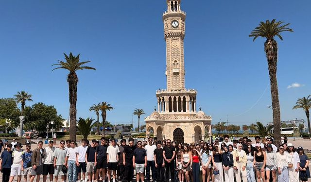 Kardelenli lise öğrencileri Ege turunda unutulmaz bir deneyim yaşadı