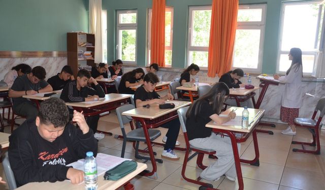 Kardelen’de LGS sınavı öncesinde son prova yapıldı