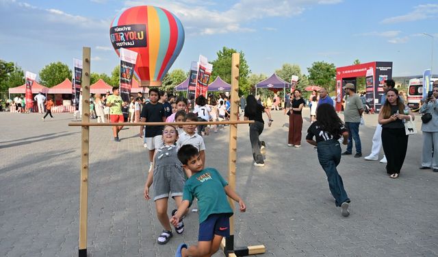 FESTİVALDE SÖYLEŞİ, ATÖLYE VE ÇOCUK ETKİNLİKLERİ BİR ARADA