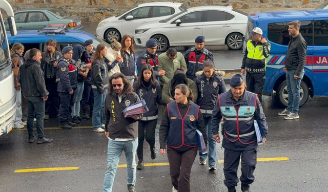 Fuhuş operasyonu: 29 kişi adliyede