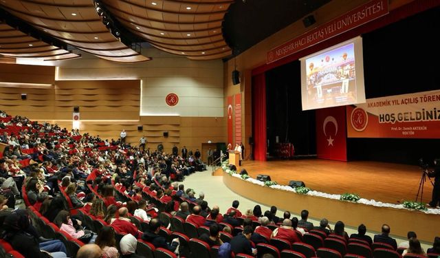 NEVÜ’de 2026-2027 Akademik Yılı Açılış Töreni Yapıldı