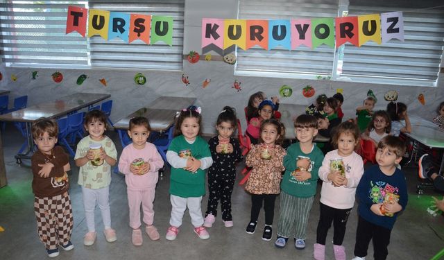 Şifa kavanozları Kardelenli minik ellerde hayat buldu