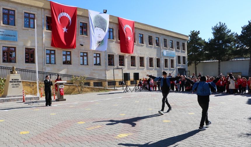 Uçhisar'da Cumhuriyet Bayramı coşkusu