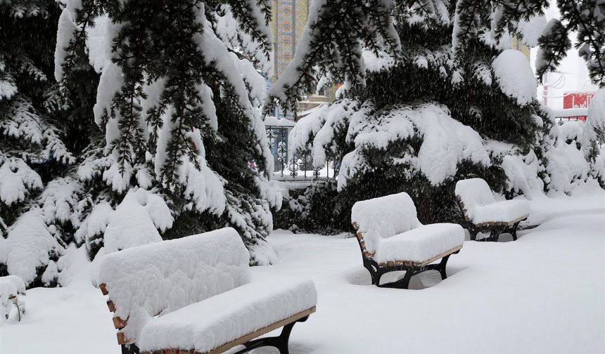 Pazar günü kar geliyor! Sıcaklık 15 derece düşecek