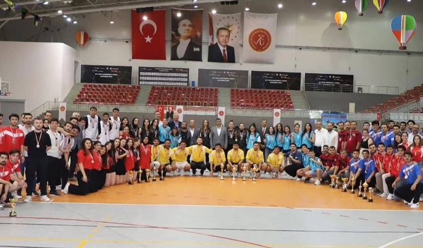 Geleneksel ‘14. Spor Şenlikleri’ ödül töreni düzenlendi