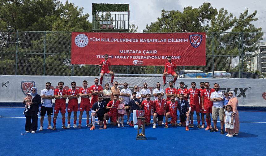 Nevşehir hokey takımı Türkiye şampiyonu oldu
