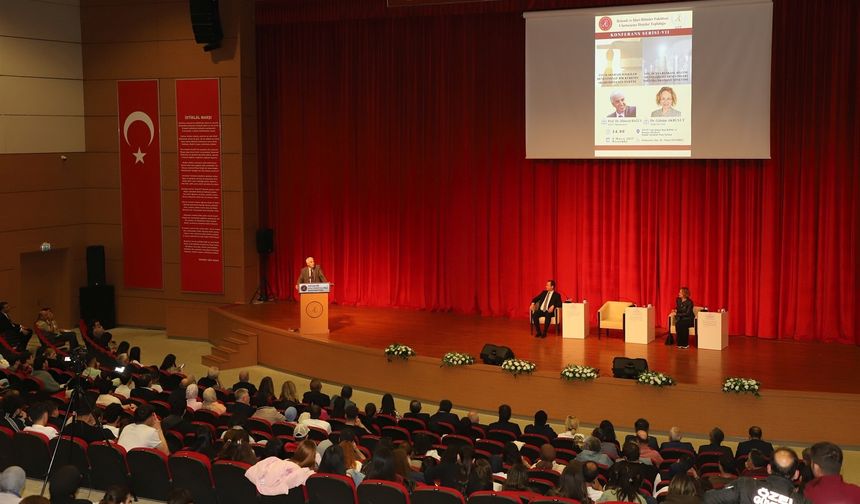 Uluslararası İlişkiler ve Ekonomi konferansı