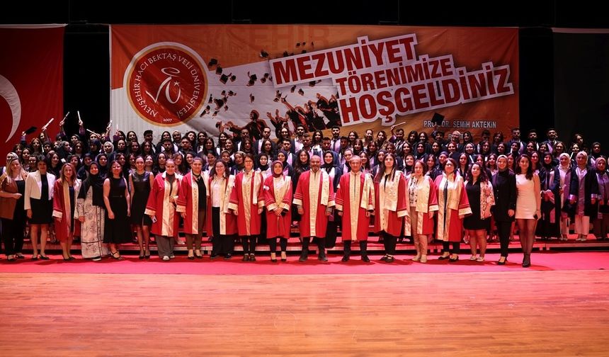Fakülte ve MYO öğrencileri mezun oldu