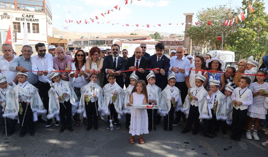 53. Uluslararası Ürgüp Bağ Bozumu Festivali Başladı