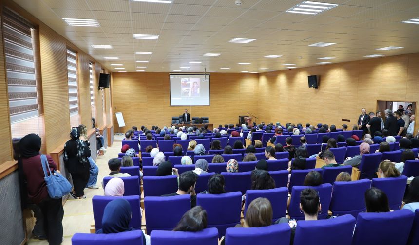 NEVÜ Eğitim Fakültesi'nde ilk ders Filistin