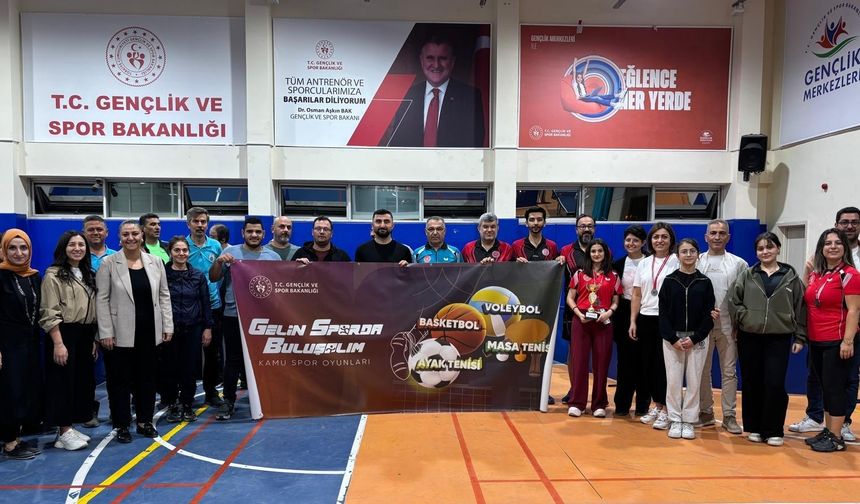 NEVÜ personeli Kamu Spor Oyunlarında başarı elde etti