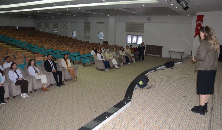 Kardelenli öğretmenlere Erasmus+ bilgilendirmesi