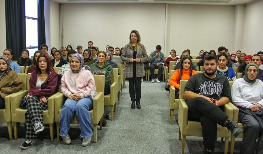 NEVÜ öğrencilerine İŞKUR İş Kulübü eğitimleri düzenlendi