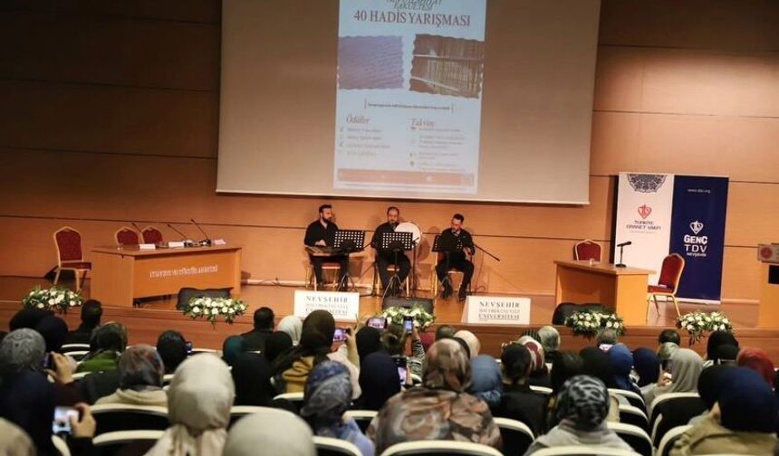 NEVÜ’de “Hadis-i Şerif Ezberleme Yarışması” finali