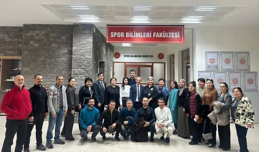 Hoca Ahmet Yesevi Üniversitesi Heyeti NEVÜ'de