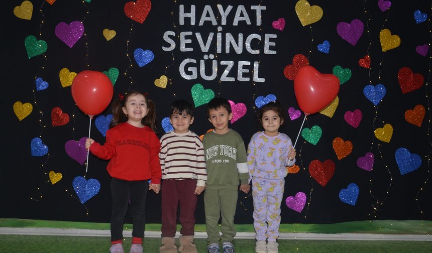 Kardelenli minik yüreklere sevgi aşılandı