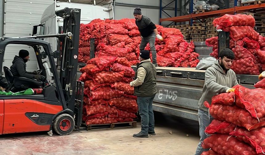 Nevşehir’den Suriye’ye 2 tır patates yardımı