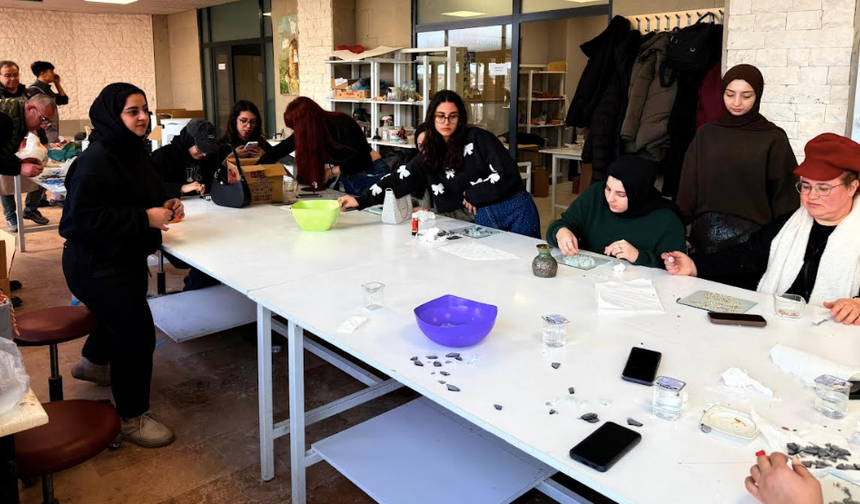 Seramik, Raku Pişirimi ve Cam Çalıştayı düzenlendi