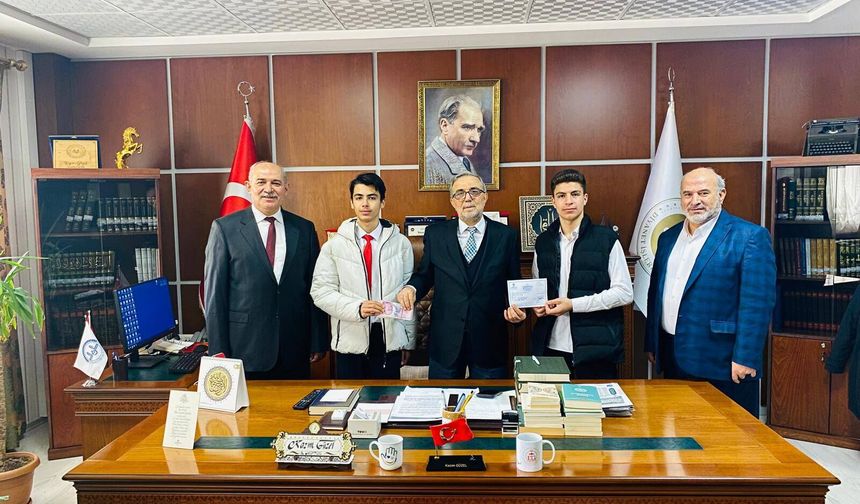 İyilikte Yarışan Gençler: Yetimler İçin Anlamlı Bağış