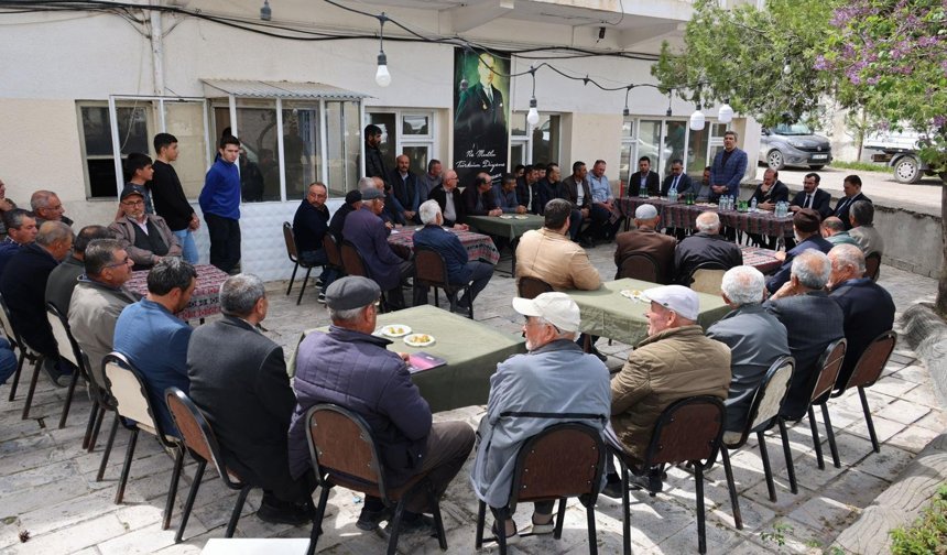 Aslanbay, Sarıhıdır köyünde vatandaşlarla bir araya geldi