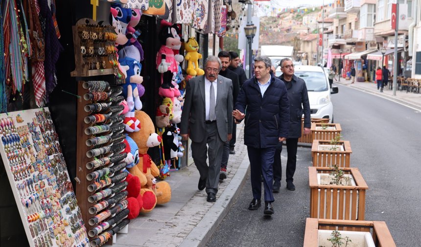 Kapadokya Alan Başkanı Aslanbay, Avanos'ta temaslarda bulundu