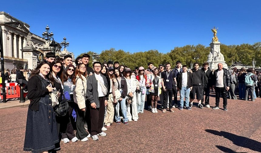 Kardelenliler Oxford’da