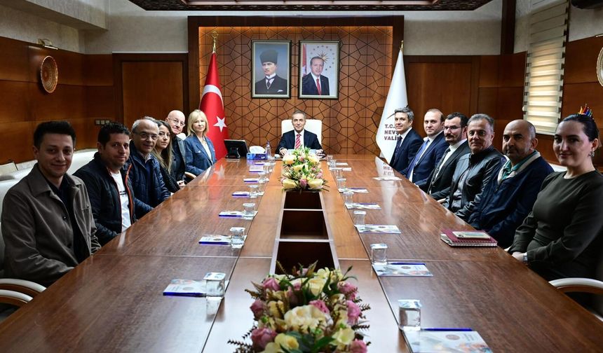 Alan Başkanı Aslanbay ve komisyon üyeleri Vali Kök’ü ziyaret etti