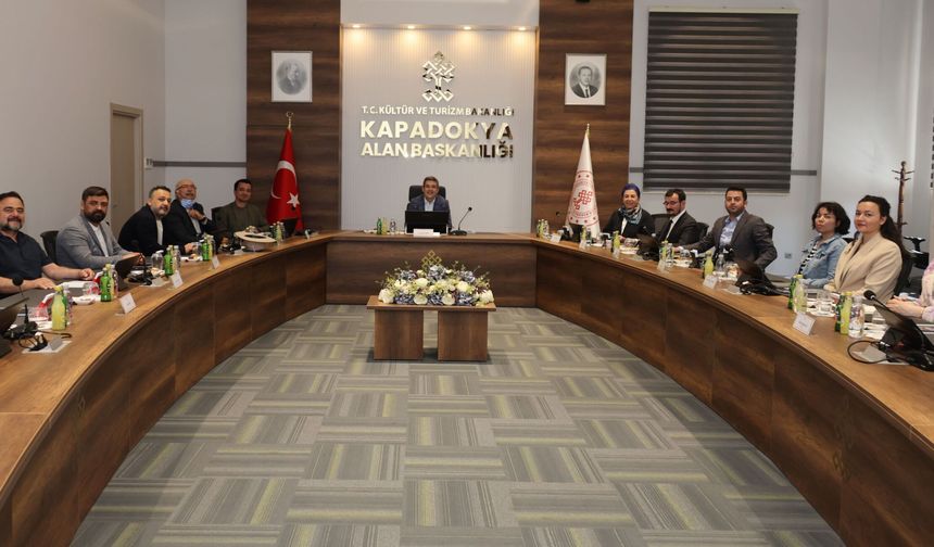 Aslanbay, Sanatçı Kato ve Kapadokya Stratejik İstişare Heyeti ile görüştü
