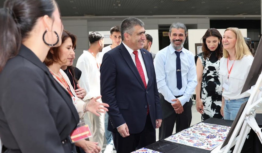 Avanos Güzel Sanatlar MYO ÖğrencilerindenMezuniyet Sergisi