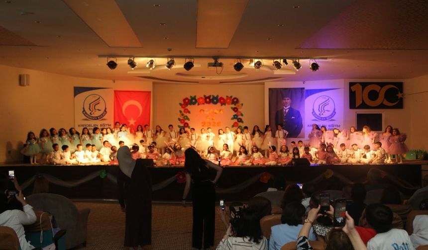 Kardelen Anaokulu öğrencileri muhteşem bir törenle mezun oldu